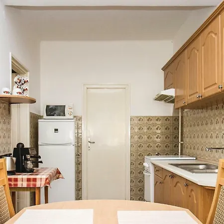 Three-bedroom Holiday In Balatonkeresztúr